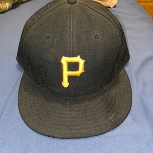 7 1/2 New Era Pirates Hat